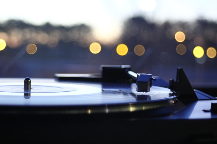 photo-of-vinyl-player-1135995