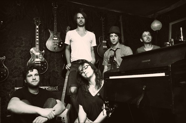 picture of band rogue valley